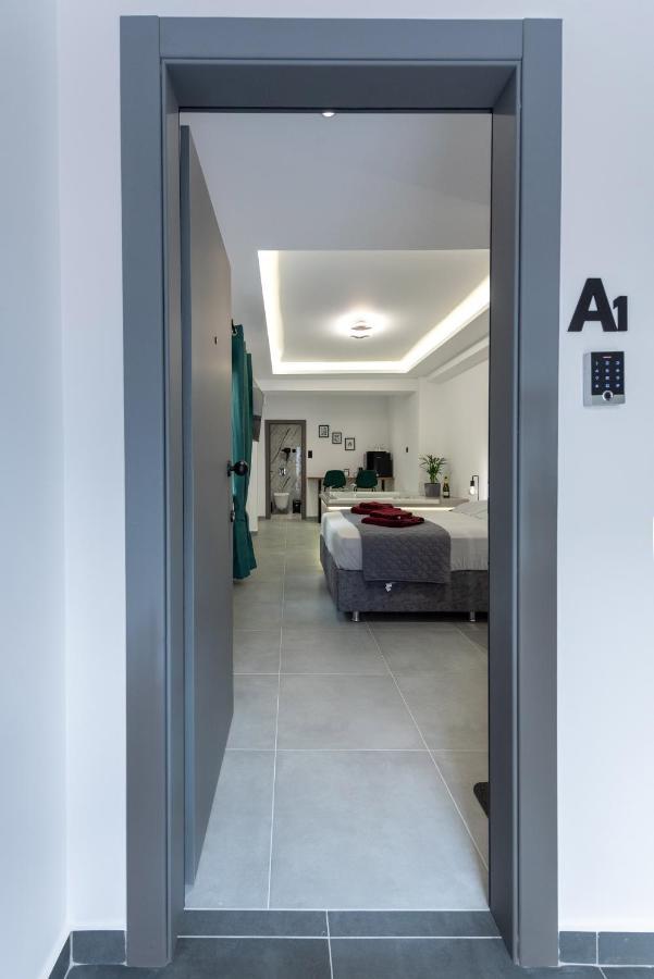 Frourio Lodge Α1 Larissa Exteriör bild